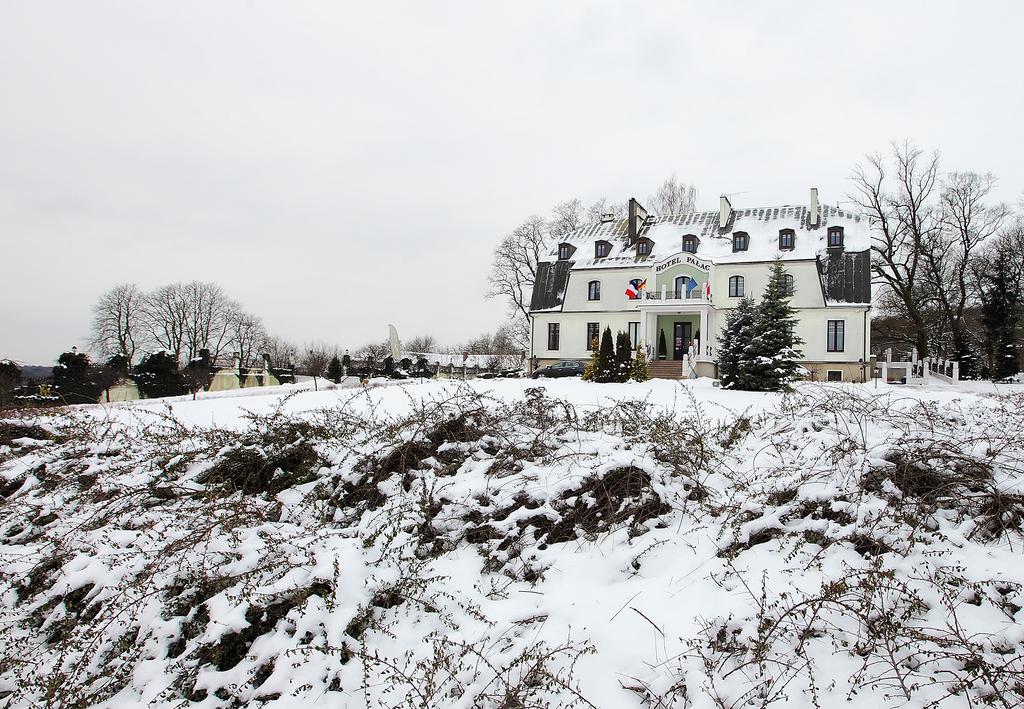Hotel Palac W Myslecinku Bromberg Exterior foto