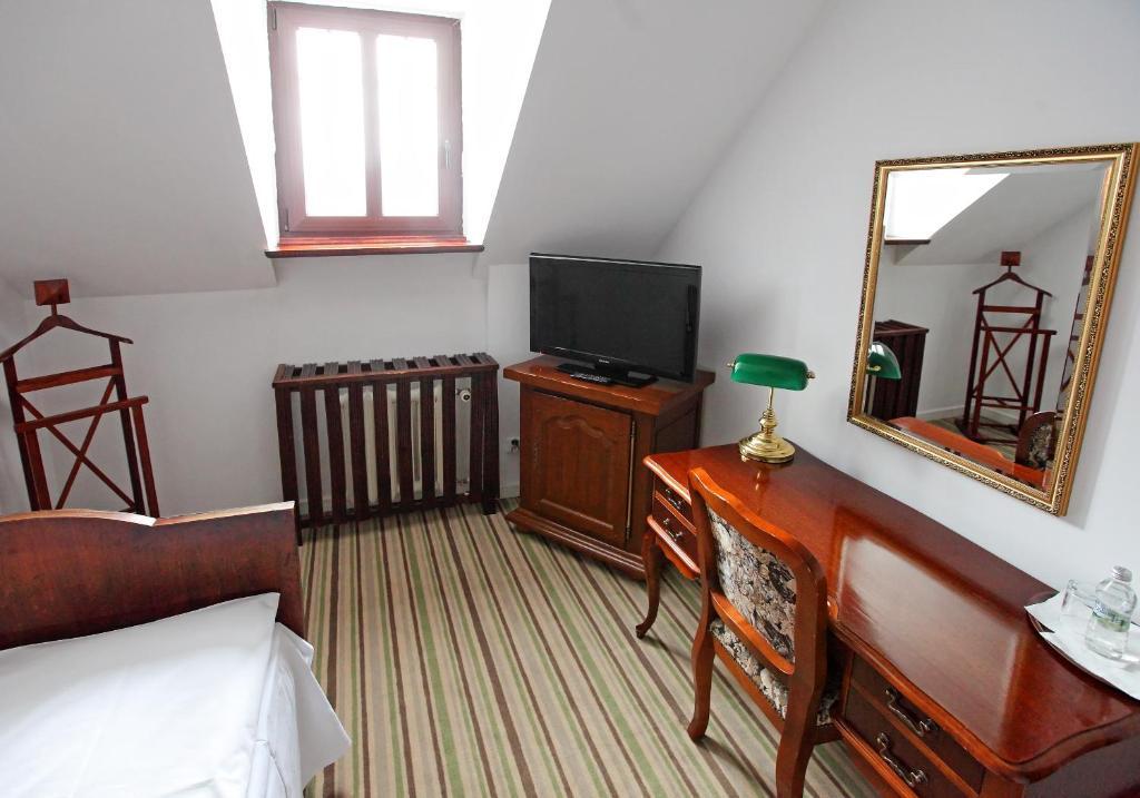 Hotel Palac W Myslecinku Bromberg Zimmer foto